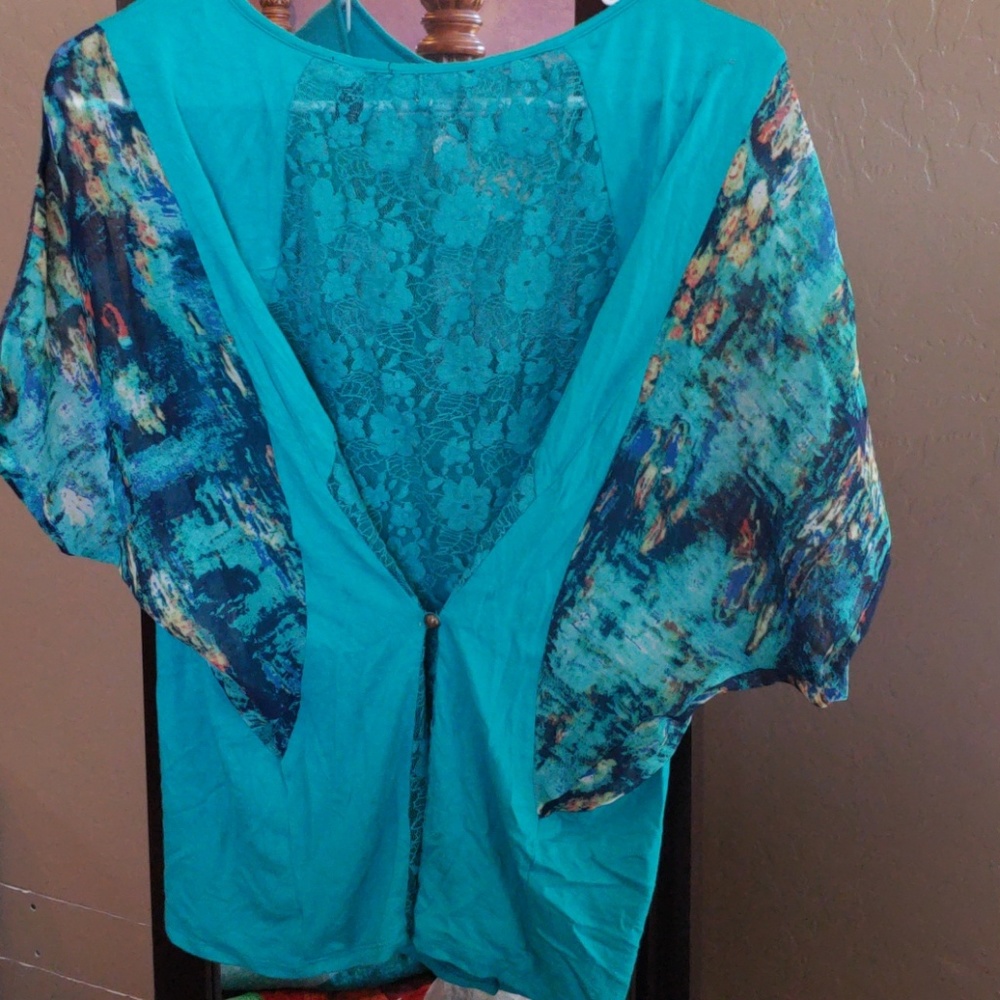 BKE short sleeve top